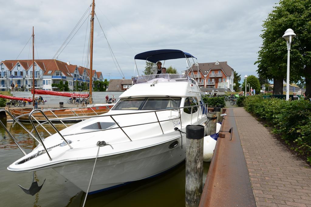 Hotel Boddenhus Garni Zingst Eksteriør billede