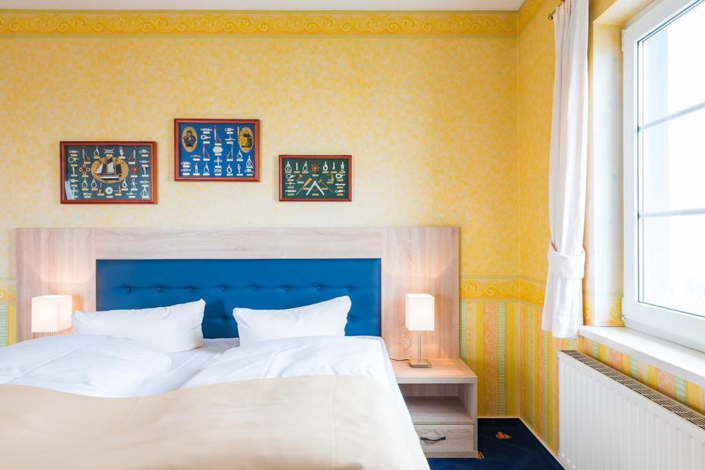 Hotel Boddenhus Garni Zingst Eksteriør billede