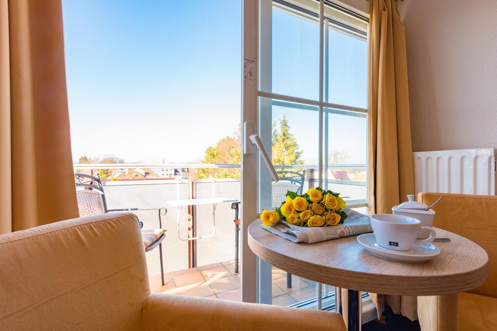 Hotel Boddenhus Garni Zingst Eksteriør billede