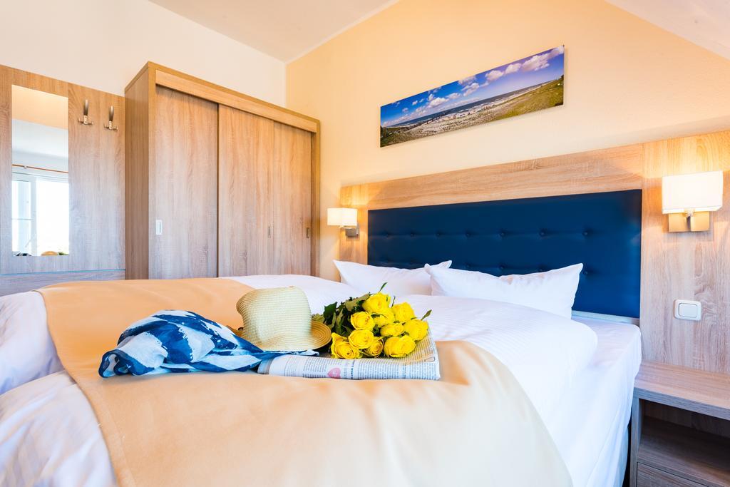 Hotel Boddenhus Garni Zingst Eksteriør billede