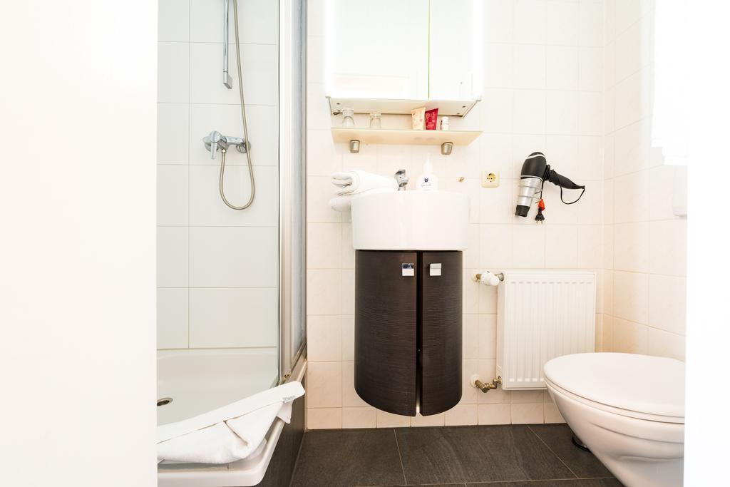 Hotel Boddenhus Garni Zingst Eksteriør billede