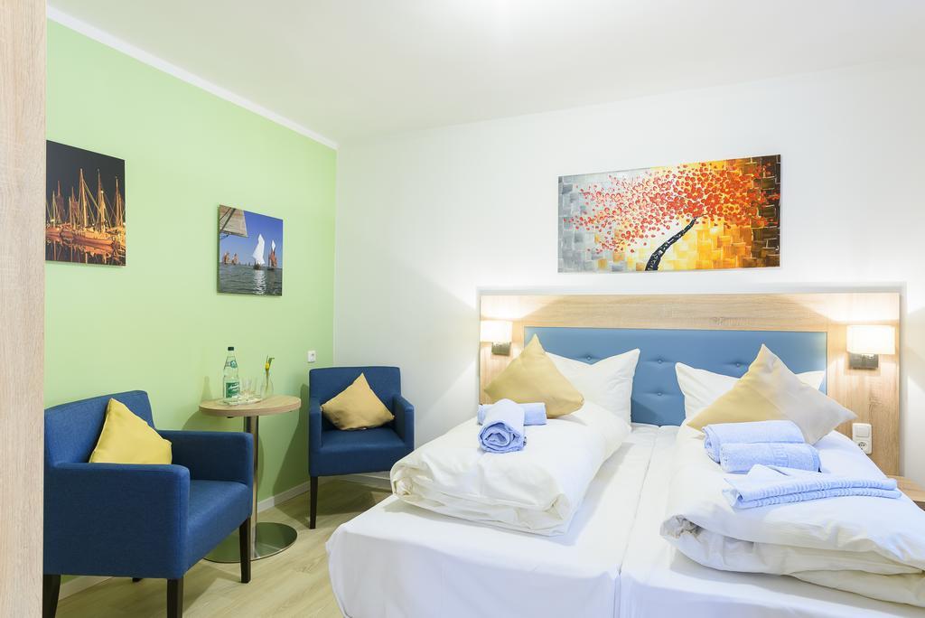 Hotel Boddenhus Garni Zingst Eksteriør billede